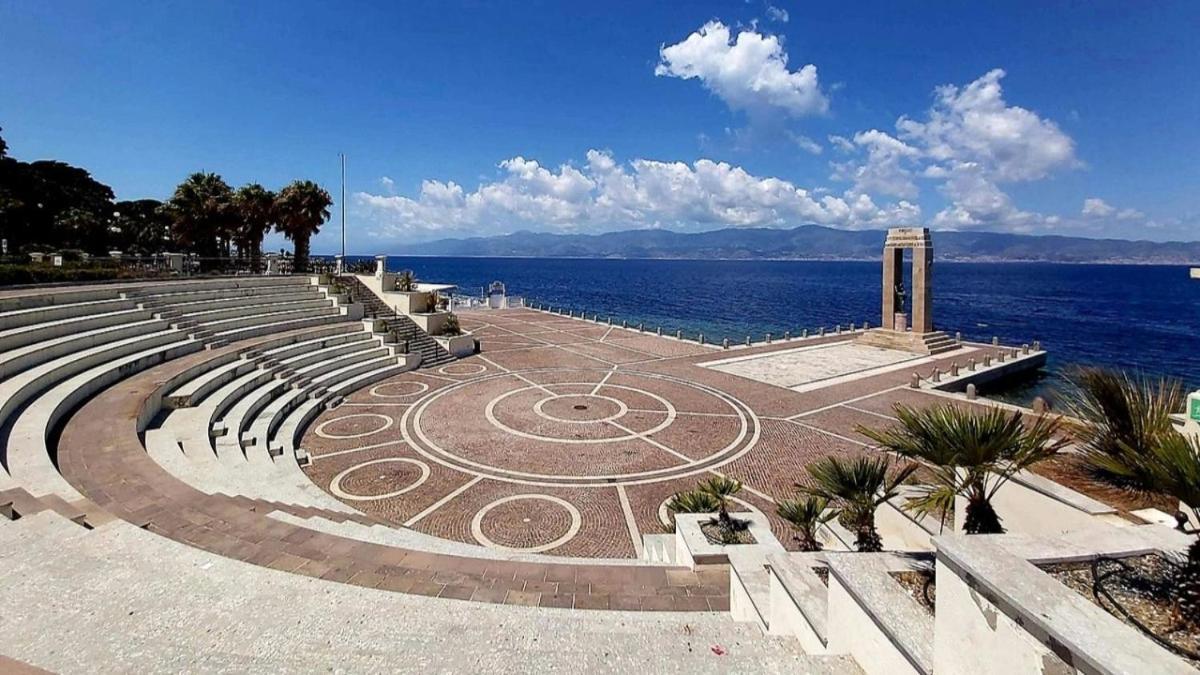B&B Green Stazione Centrale E Centro Reggio di Calabria Eksteriør bilde